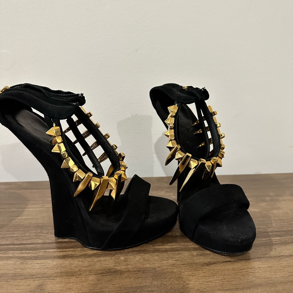 Giuseppe Zanotti suade spike wedge sandal